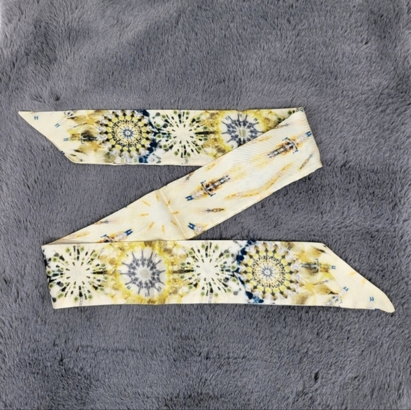 New Kaleidoscope Silk Skinny Scarf Twilly - Picture 3 of 5
